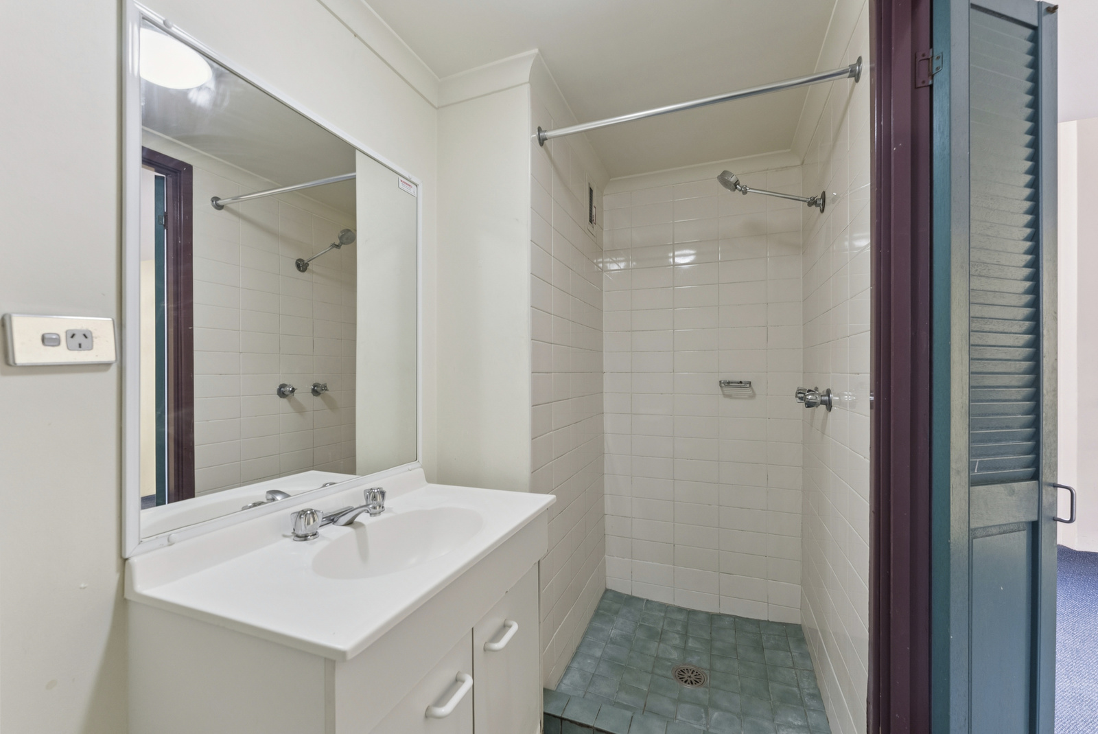 007_Open2view_ID975445-1038_185_-_211_Broadway__Ultimo